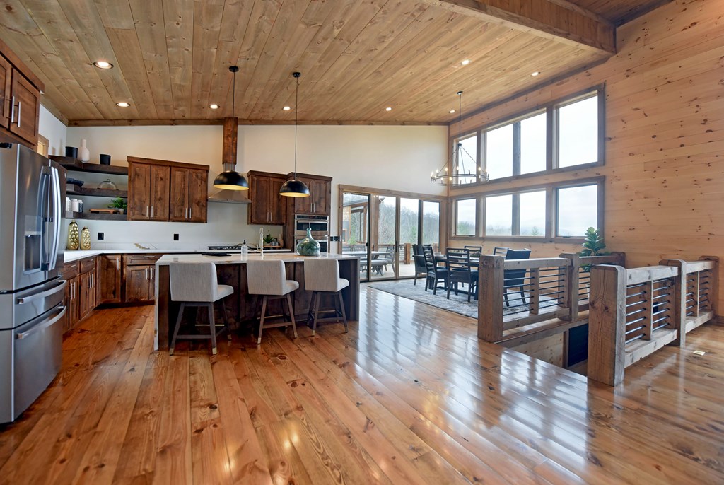 429295 Blue Ridge Residential