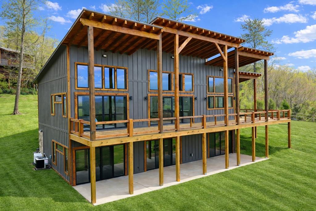 429295 Blue Ridge Residential