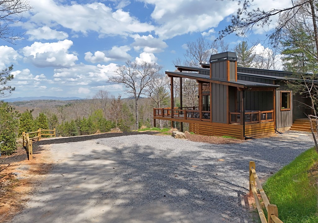 429295 Blue Ridge Residential