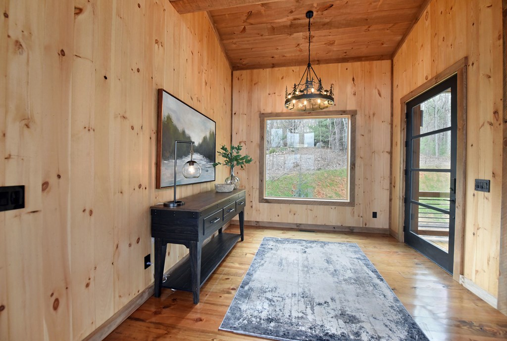 429295 Blue Ridge Residential