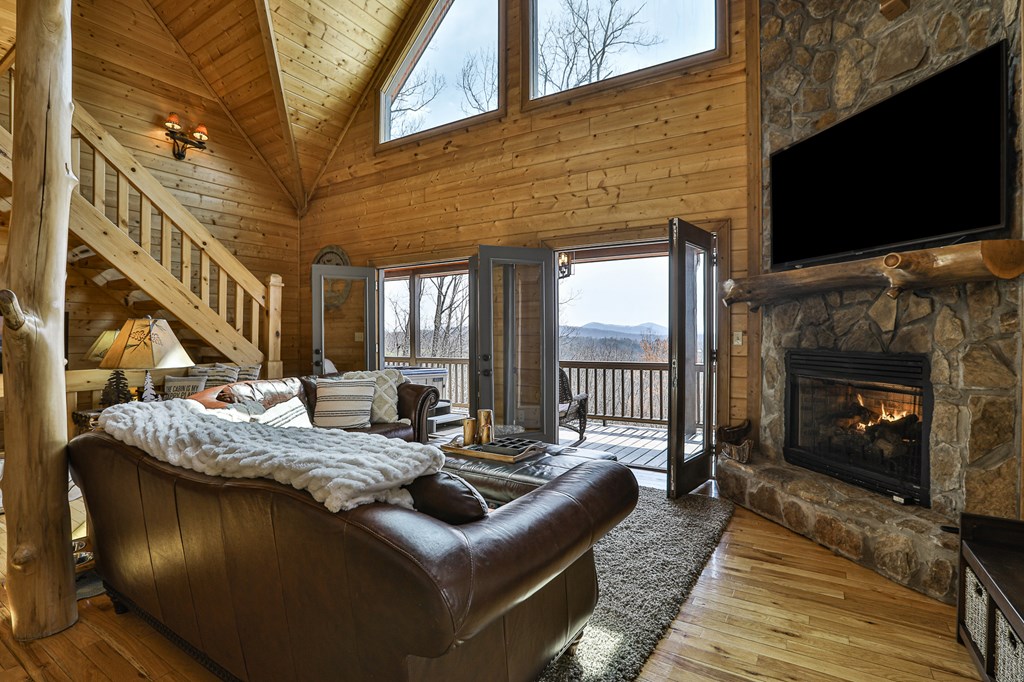 429296 Morganton Residential