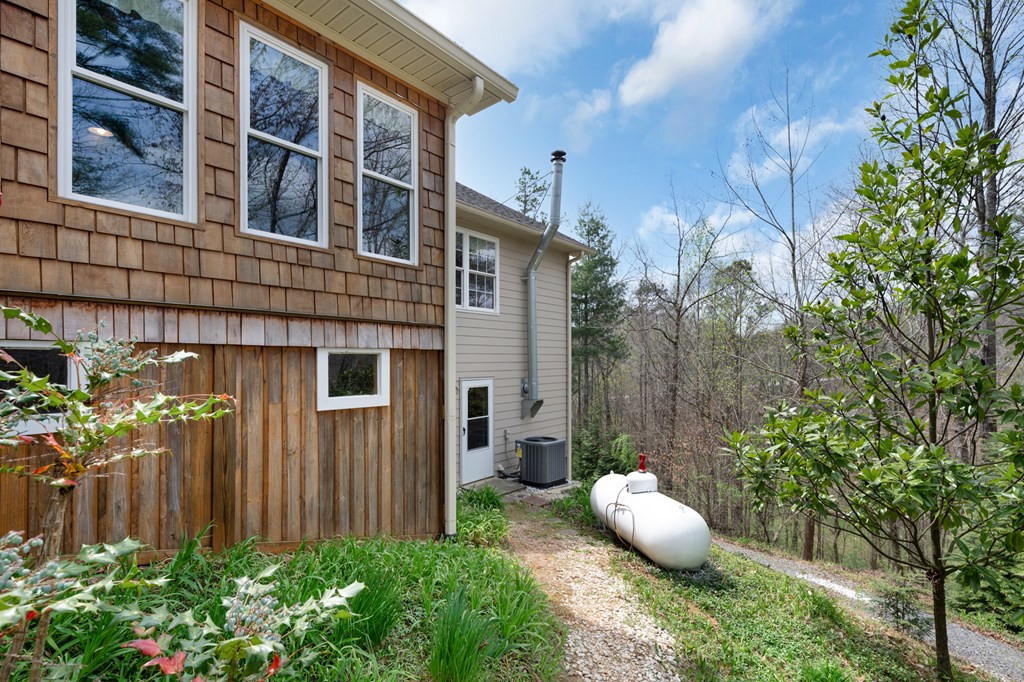 429303 Ellijay Residential