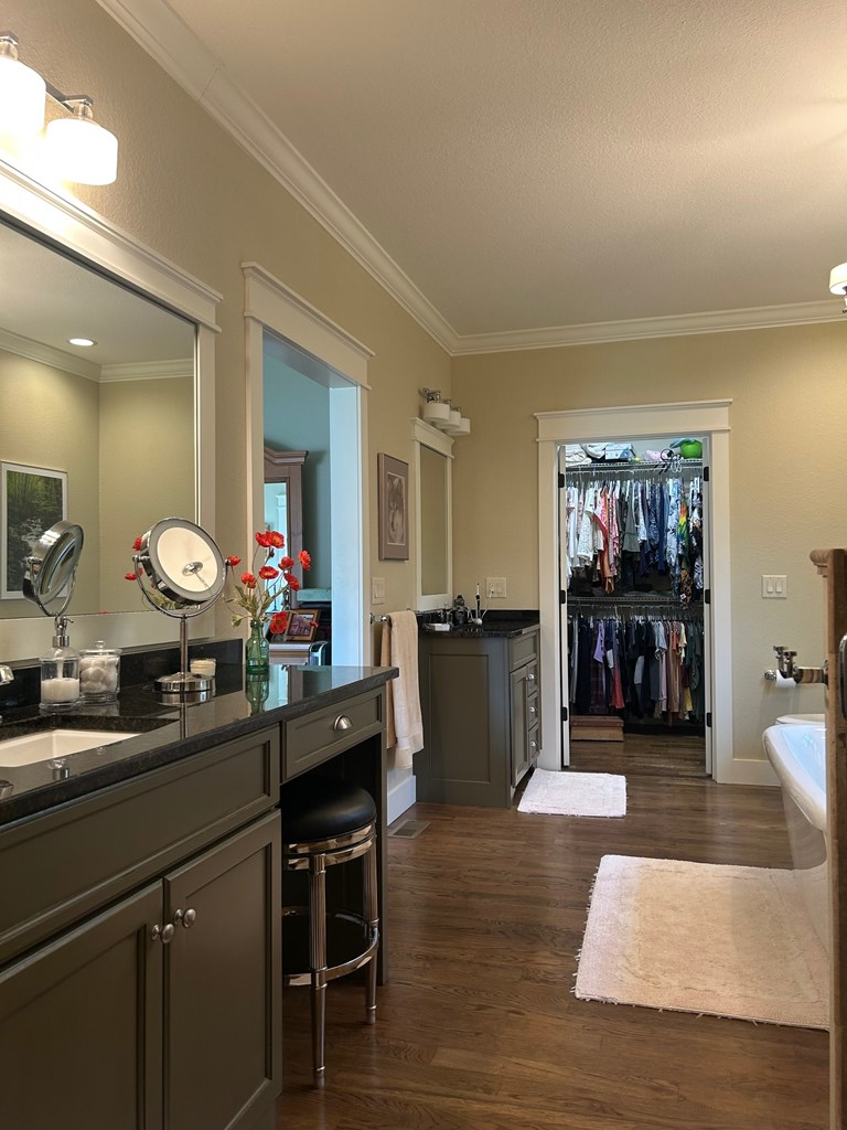 429307 Hayesville Residential