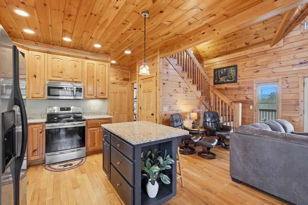 429310 Ellijay Residential