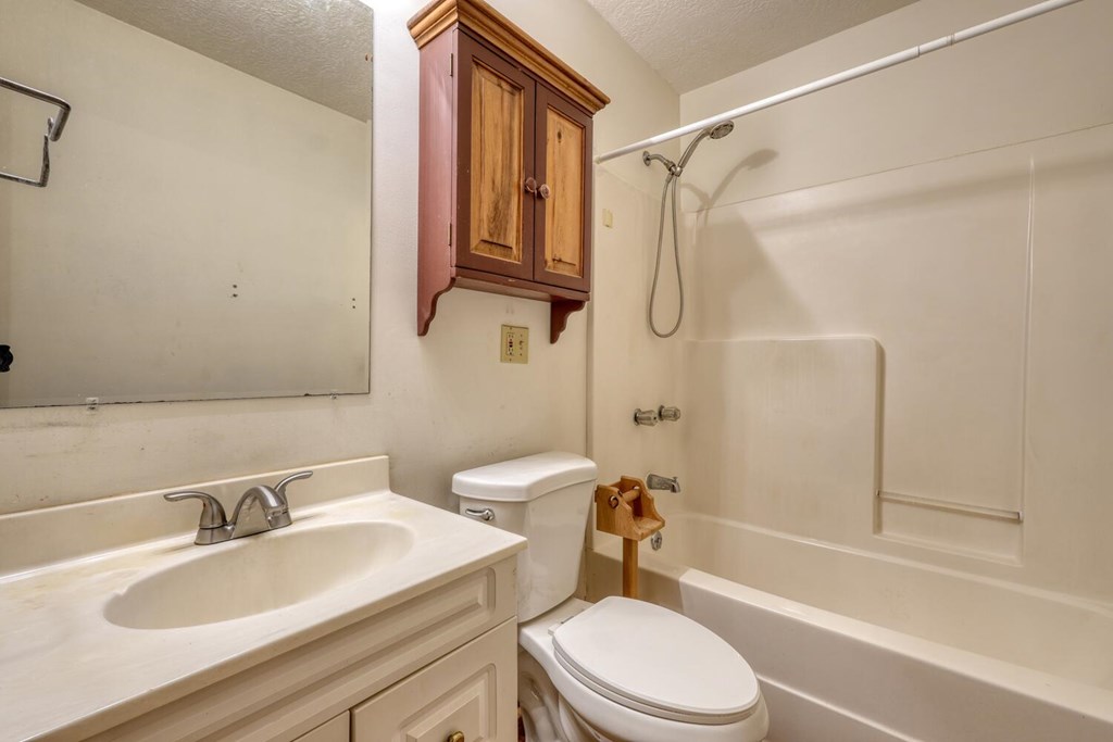 429314 Blairsville Residential