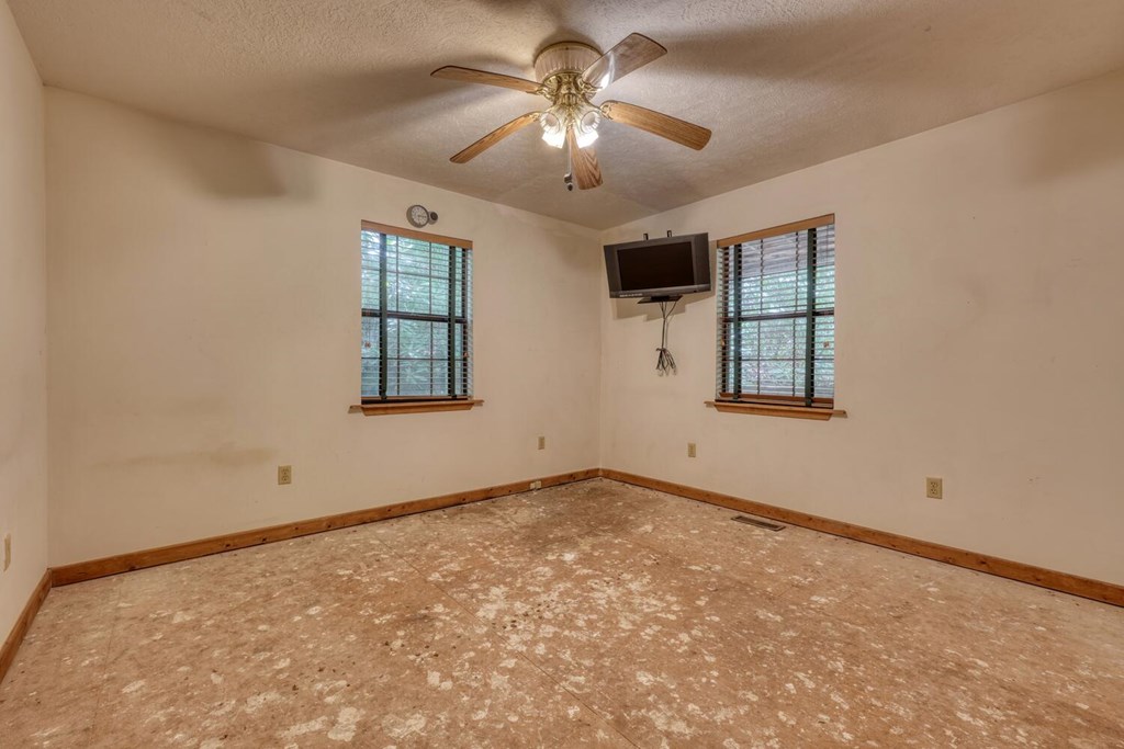 429314 Blairsville Residential