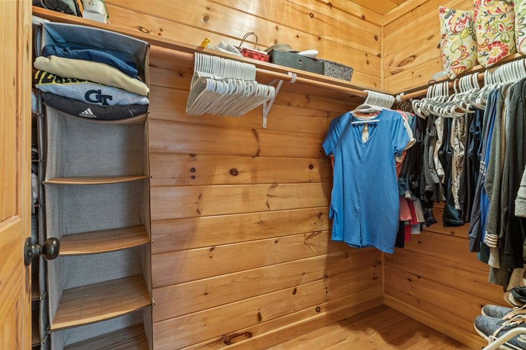 429316 Blue Ridge Residential