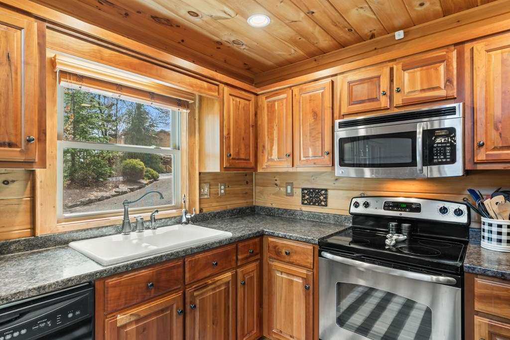 429316 Blue Ridge Residential