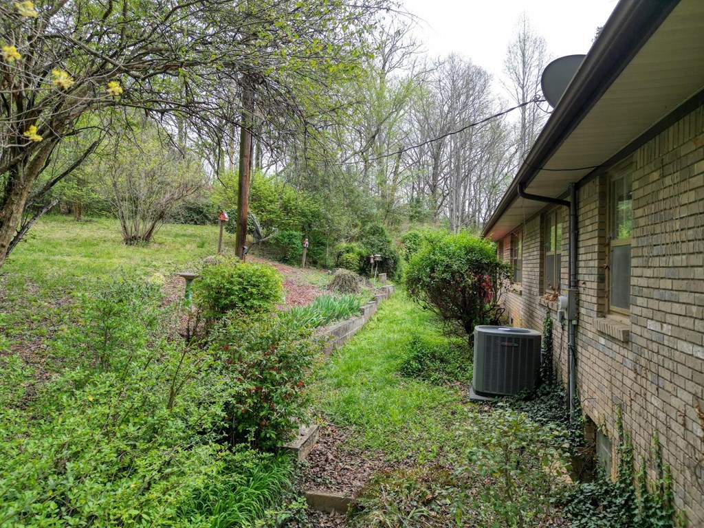 429317 Blairsville Residential