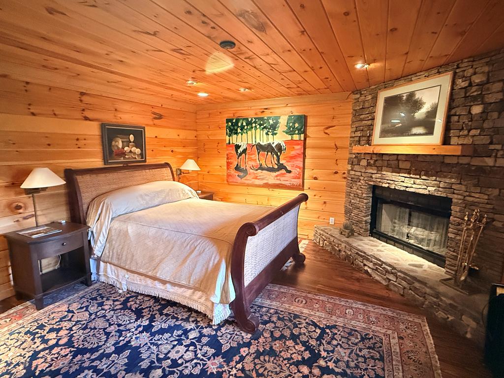 429322 Blairsville Residential