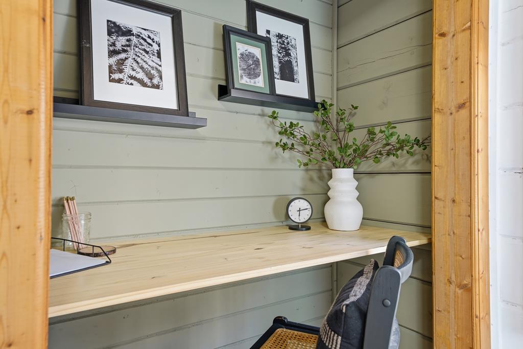 429323 Blue Ridge Residential