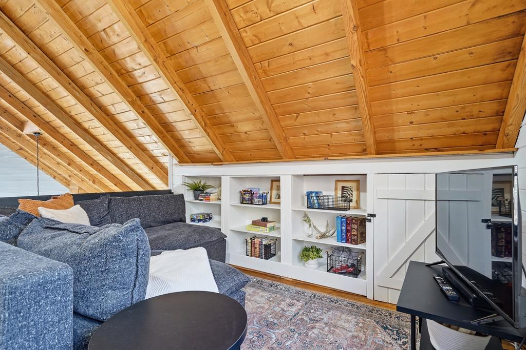 429323 Blue Ridge Residential