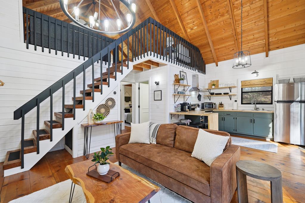 429323 Blue Ridge Residential