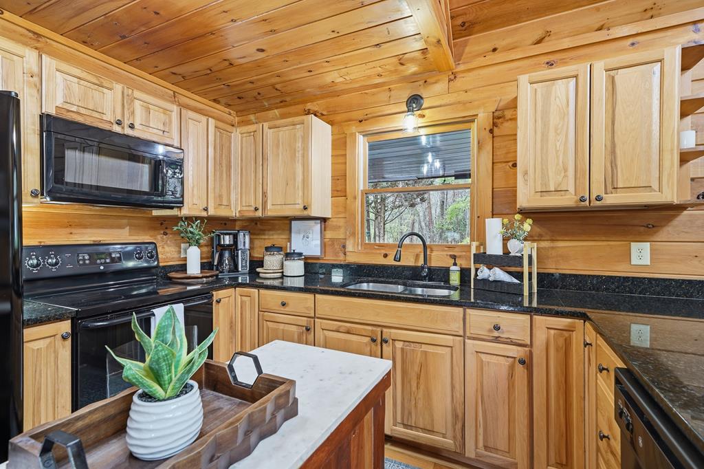 429324 Blue Ridge Residential