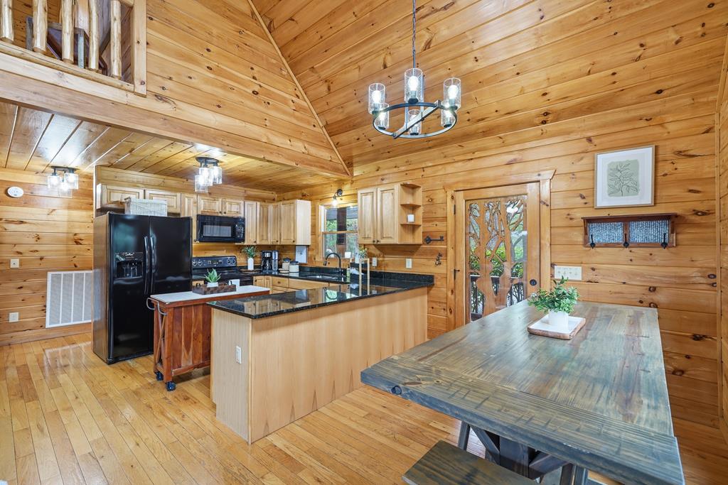 429324 Blue Ridge Residential