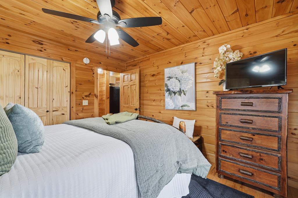 429324 Blue Ridge Residential