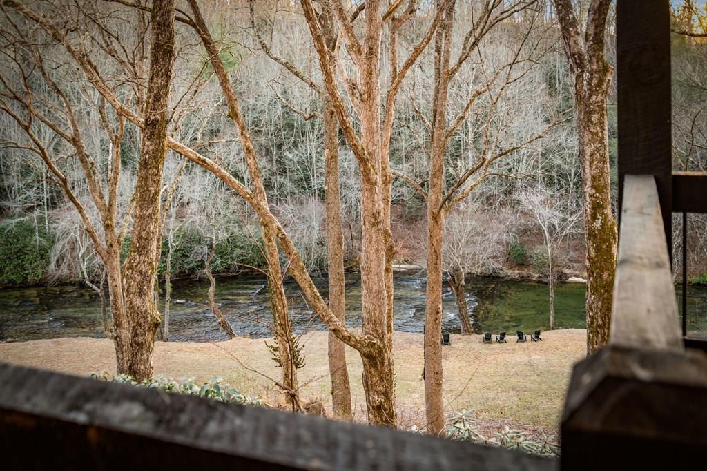 429327 McCaysville Residential