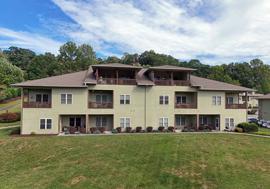 429328 Hiawassee Condominium