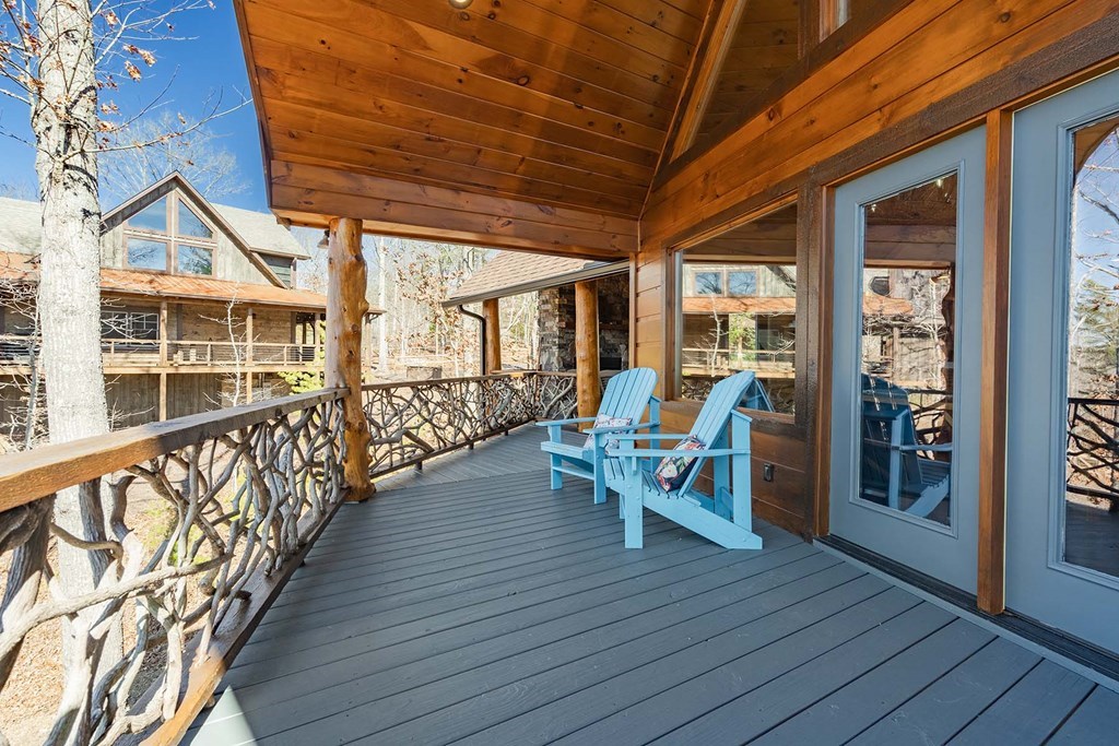 429329 Mineral Bluff Residential