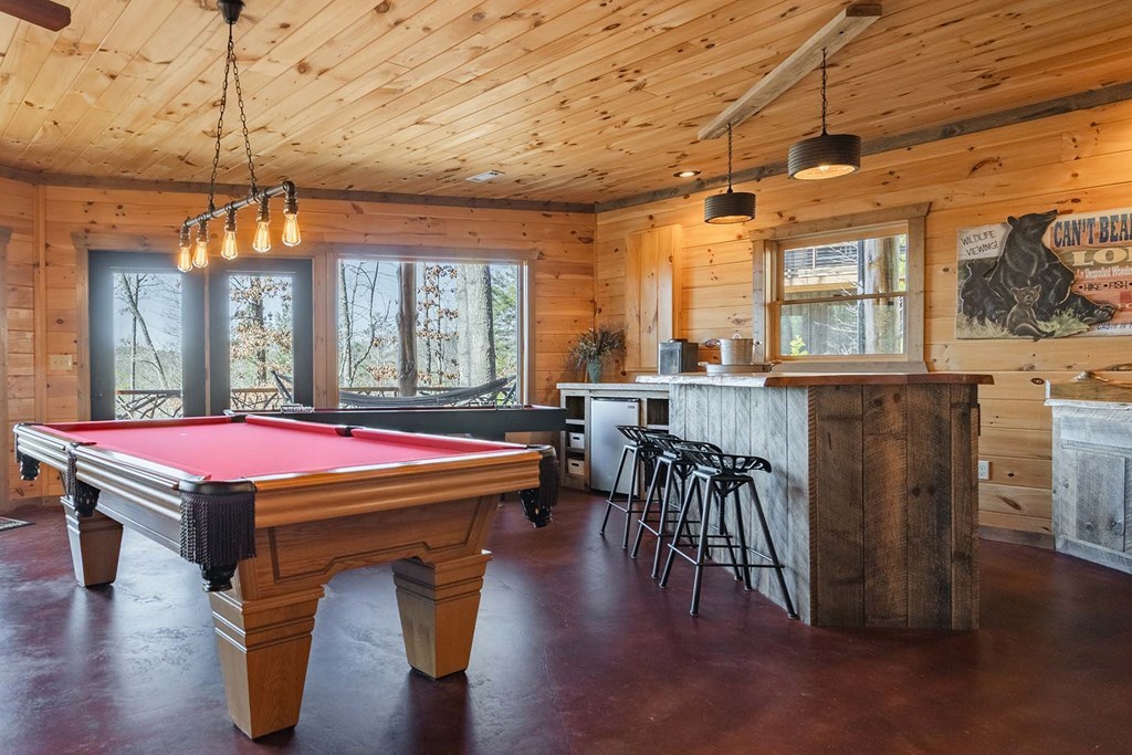 429329 Mineral Bluff Residential