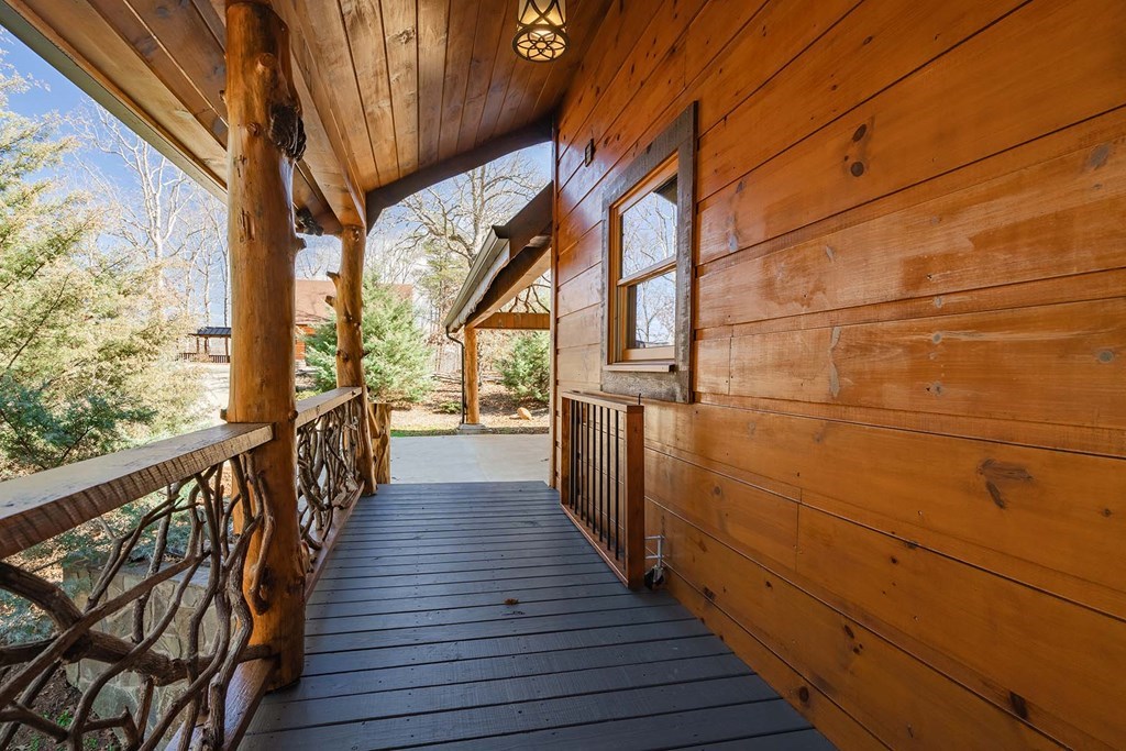 429329 Mineral Bluff Residential