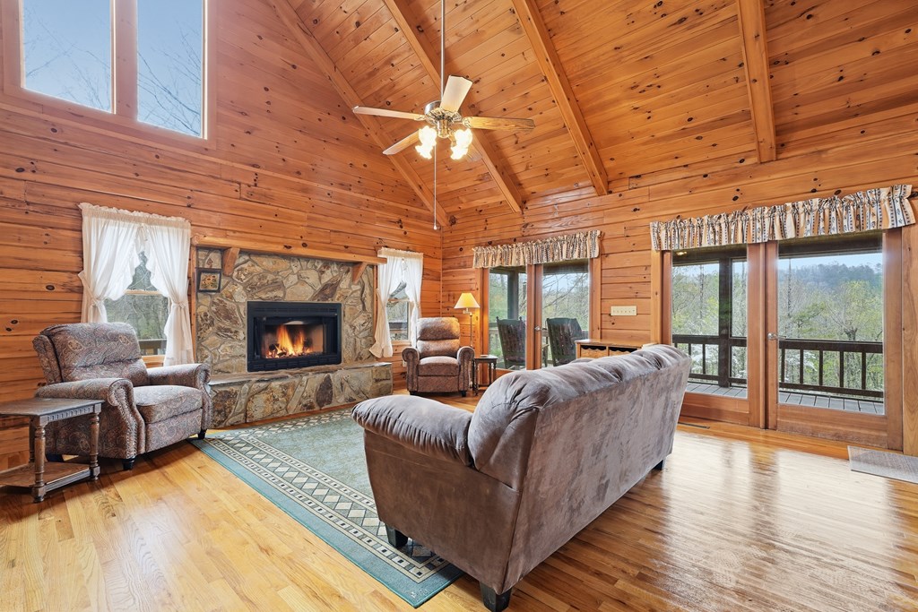 429333 Cherry Log Residential