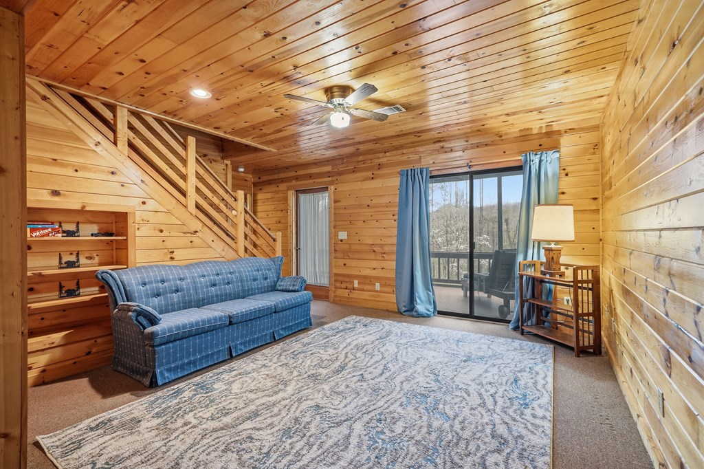 429333 Cherry Log Residential