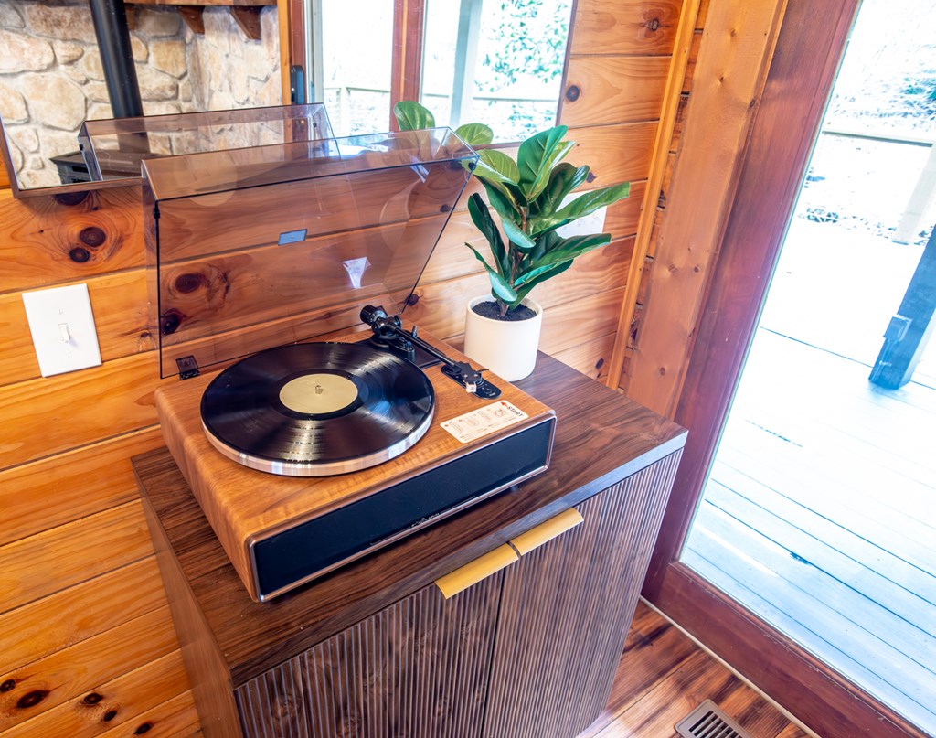 429335 Blue Ridge Residential