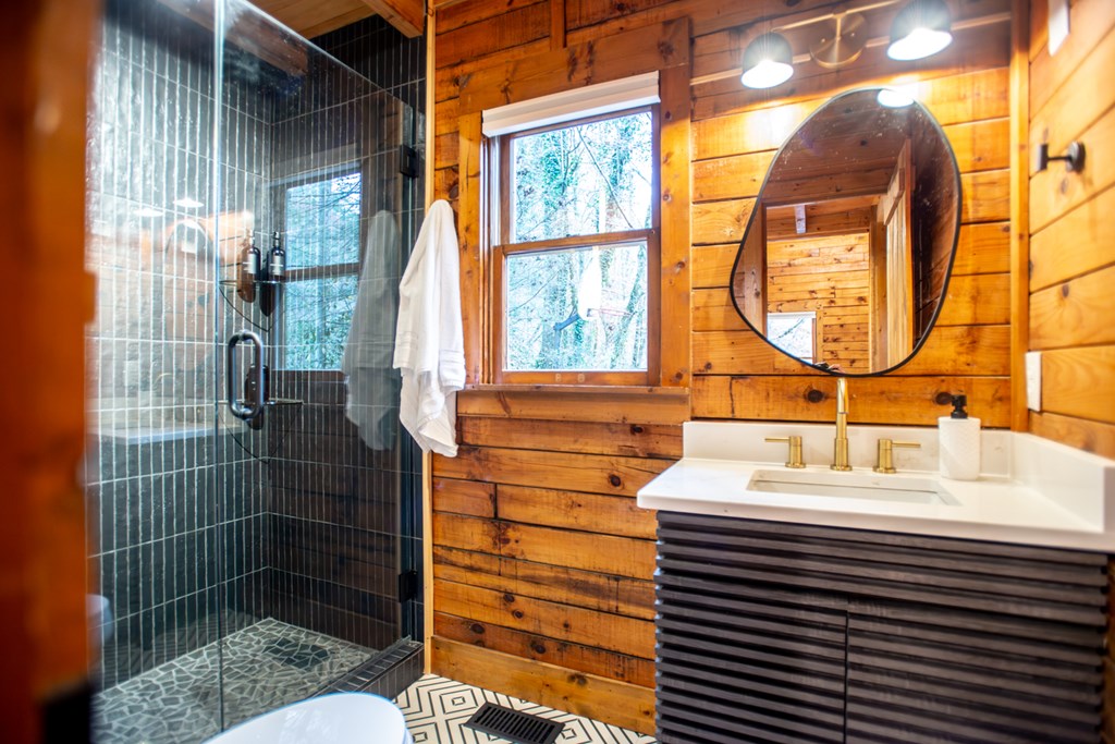 429335 Blue Ridge Residential