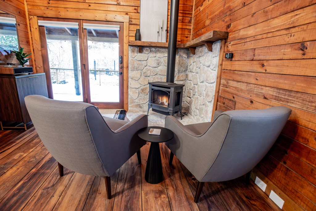 429335 Blue Ridge Residential