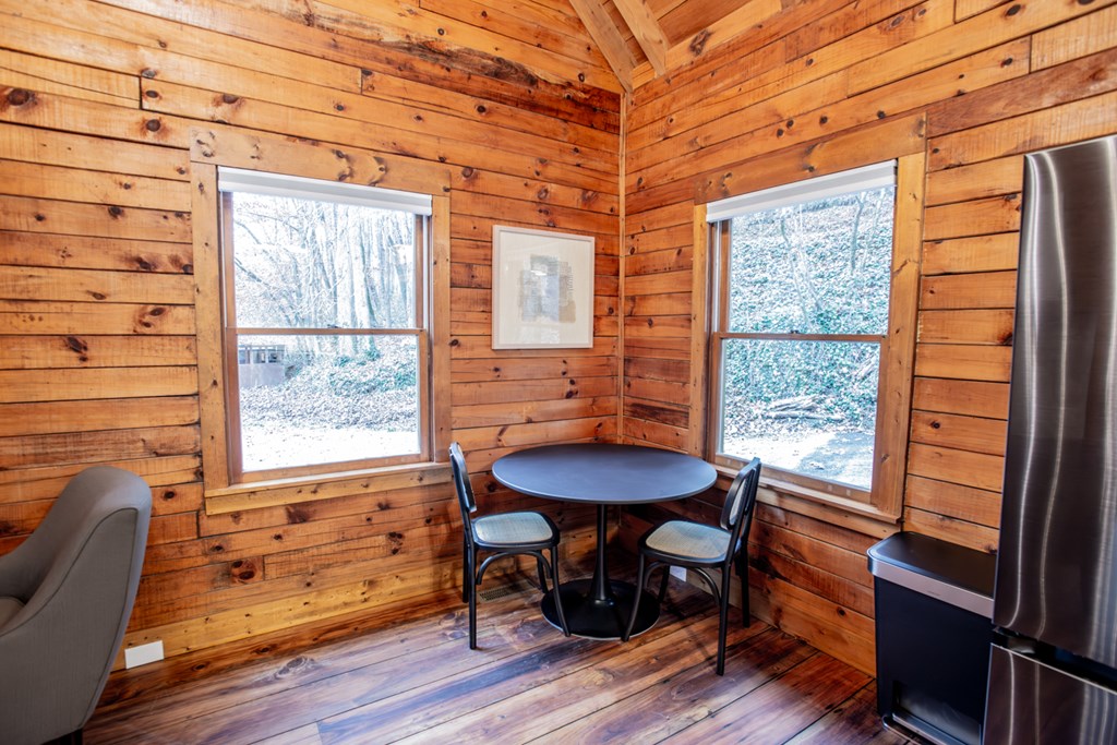 429335 Blue Ridge Residential