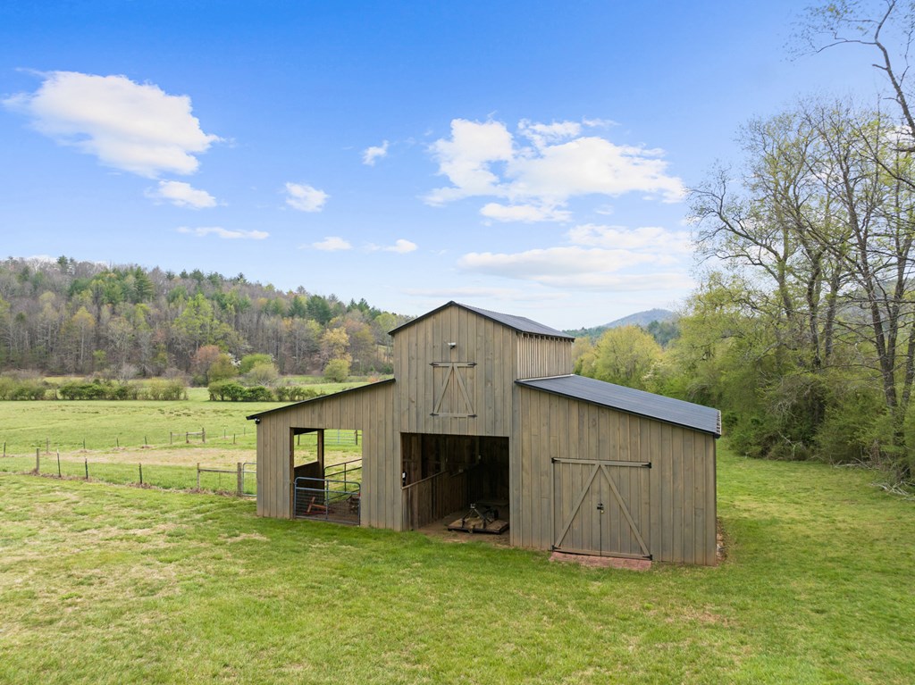 429336 Blue Ridge Residential