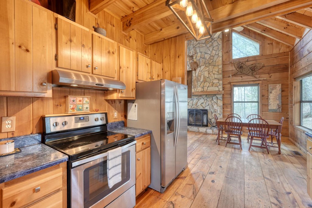 429338 Murphy Residential