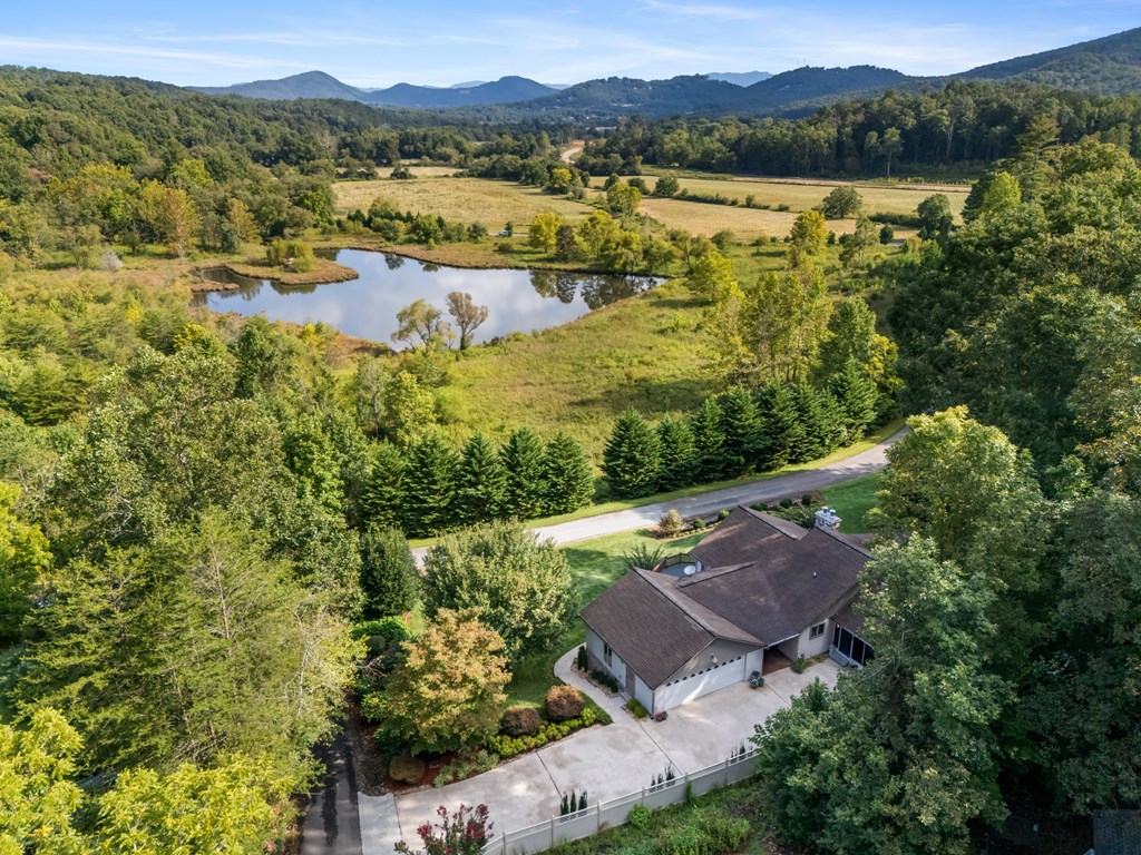 429341 Young Harris Residential