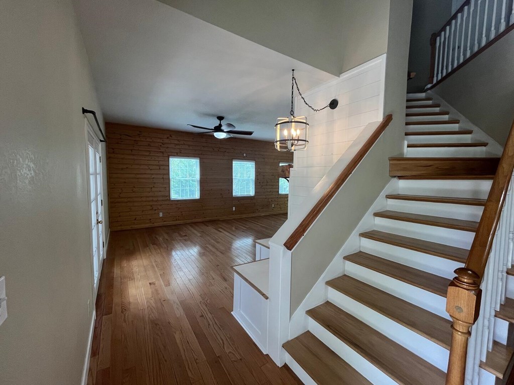 429350 Murphy Residential