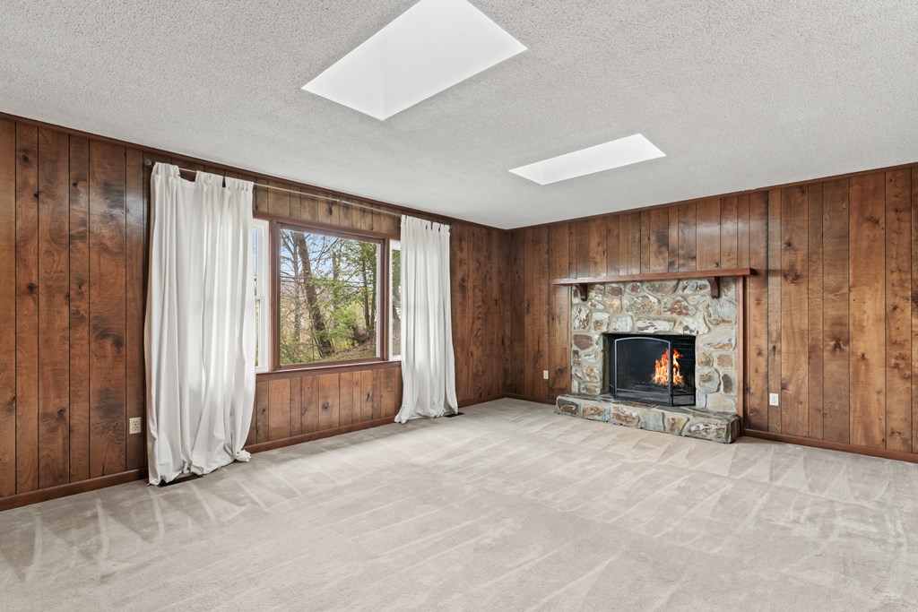 429354 Blue Ridge Residential