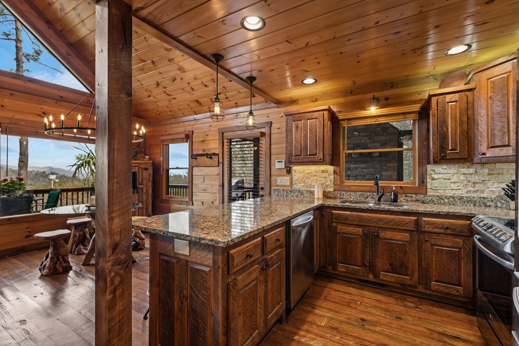 429359 Blue Ridge Residential