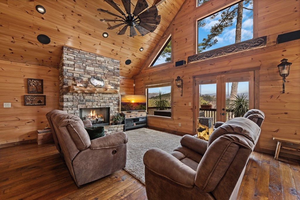 429359 Blue Ridge Residential