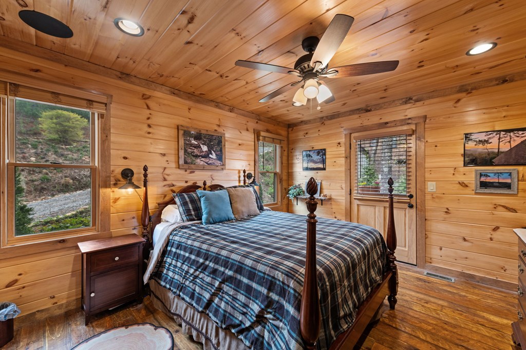 429359 Blue Ridge Residential