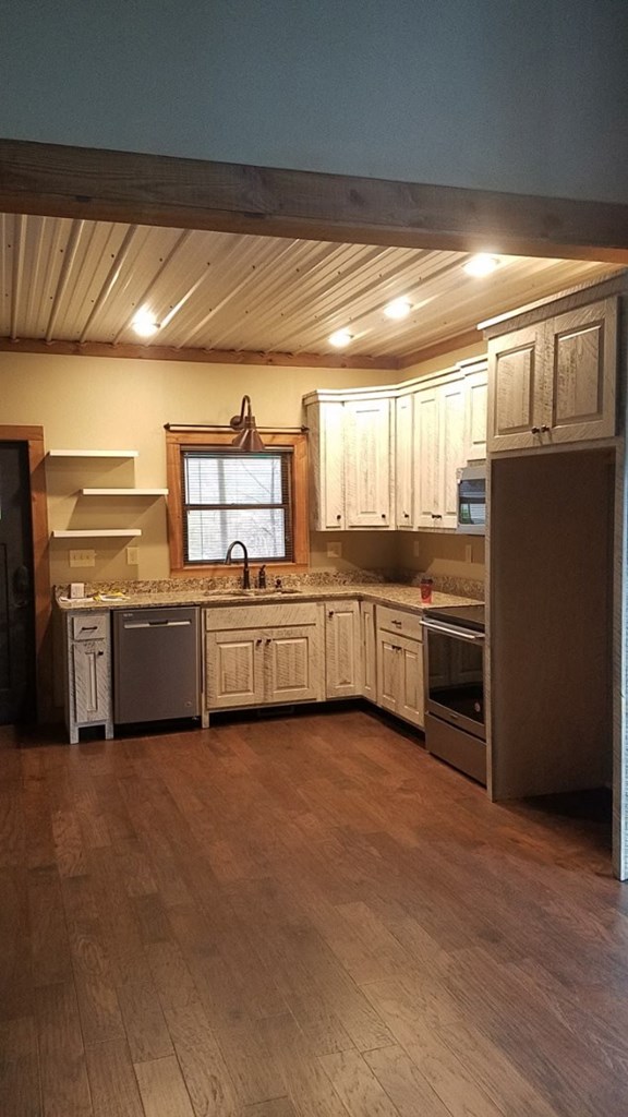 429362 Morganton Residential