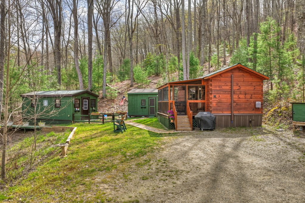 429366 Morganton Residential