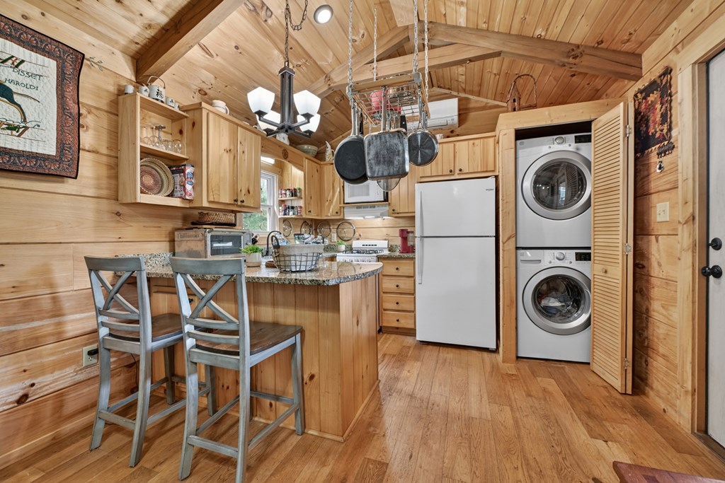 429366 Morganton Residential