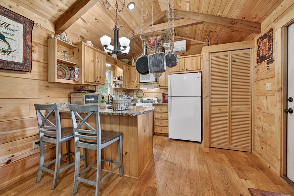 429366 Morganton Residential