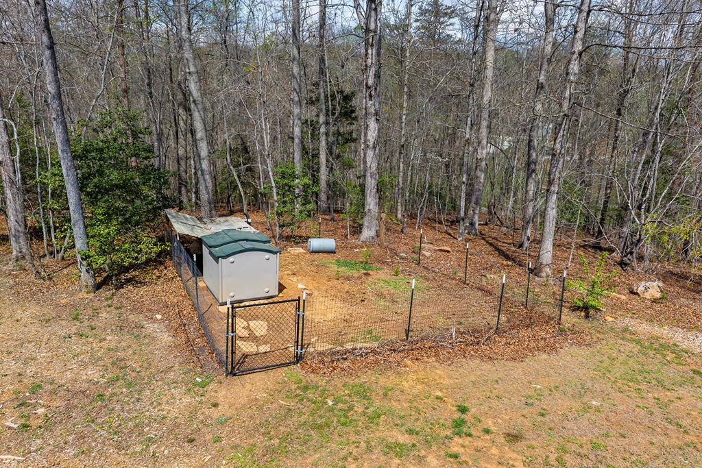 429372 Clarkesville Residential