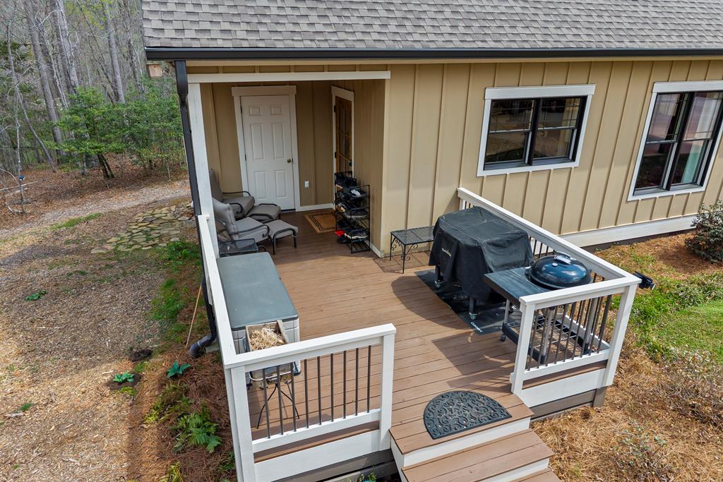 429372 Clarkesville Residential