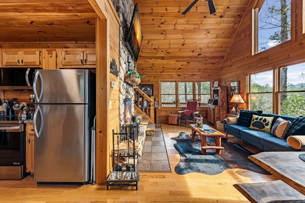 429373 Blue Ridge Residential