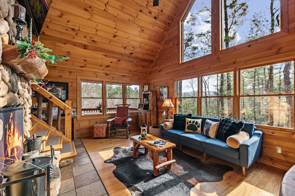 429373 Blue Ridge Residential