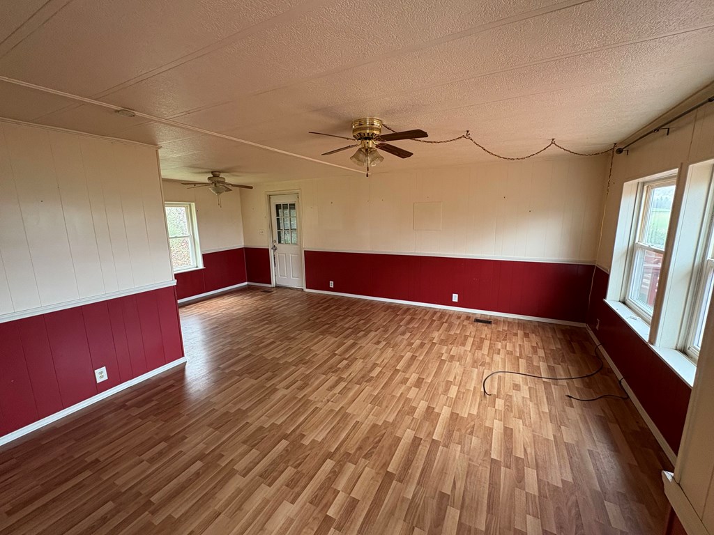 429374 Hayesville Residential