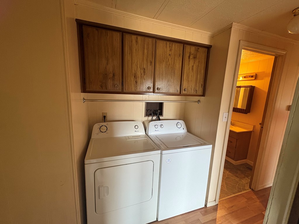 429374 Hayesville Residential