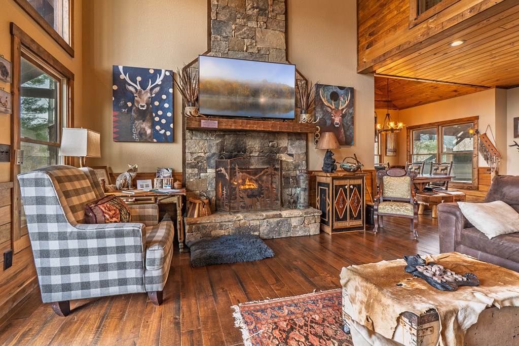 429375 Ellijay Residential